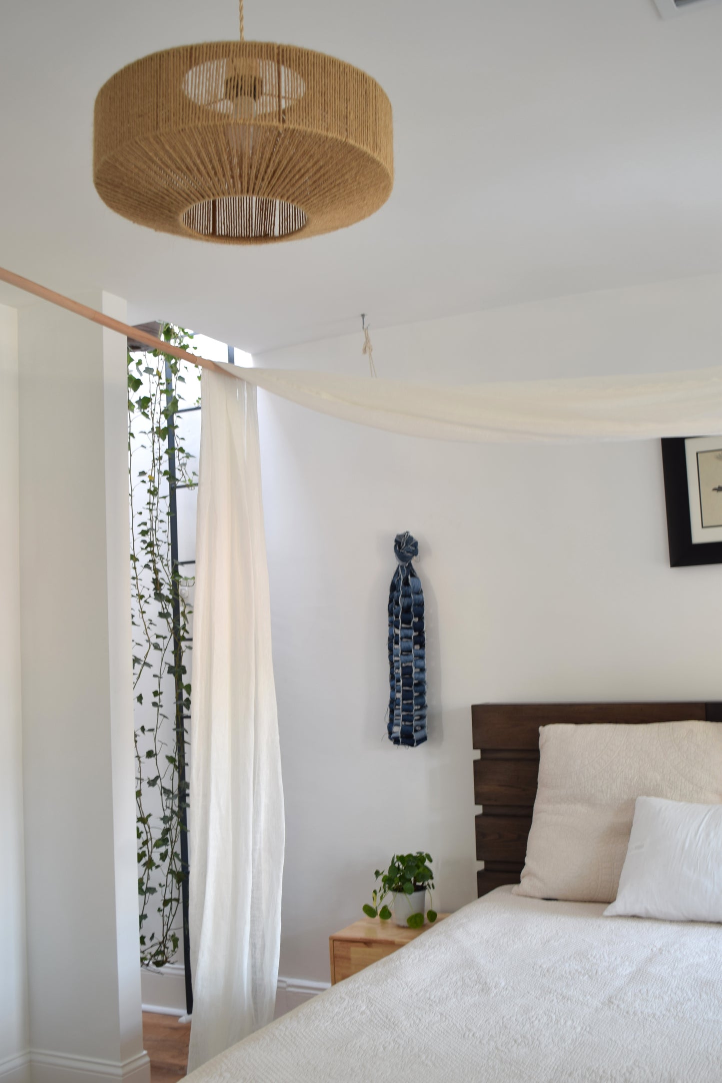 hanging denim box (25'')