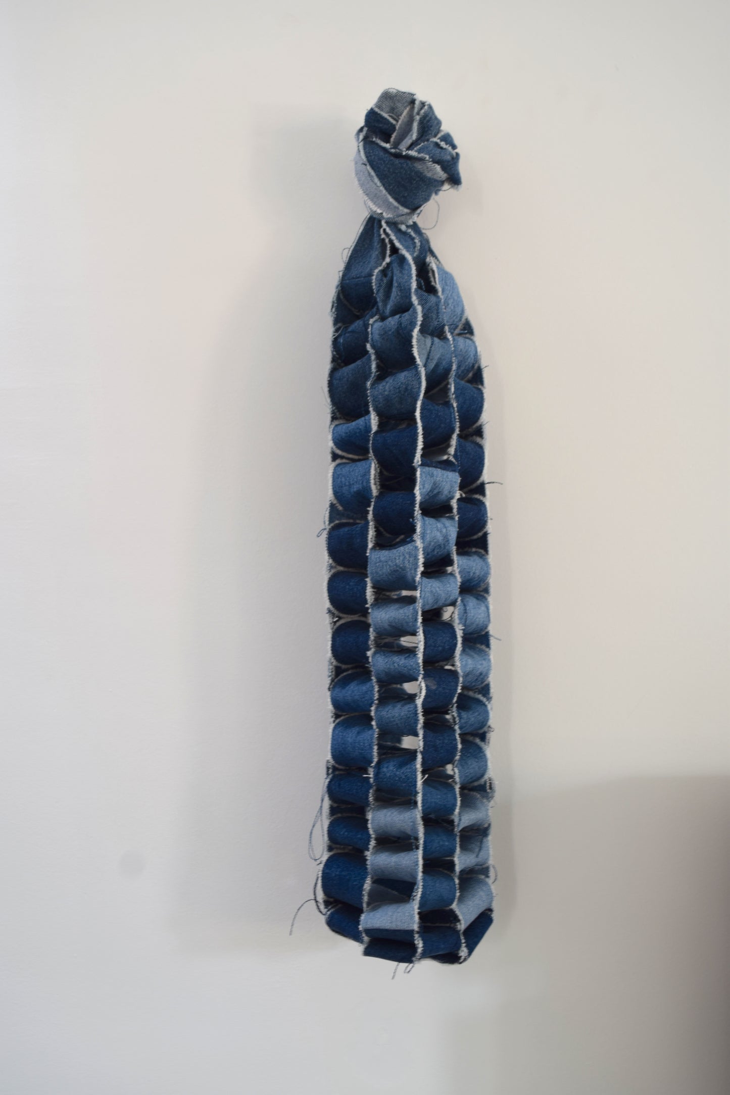 hanging denim box (25'')