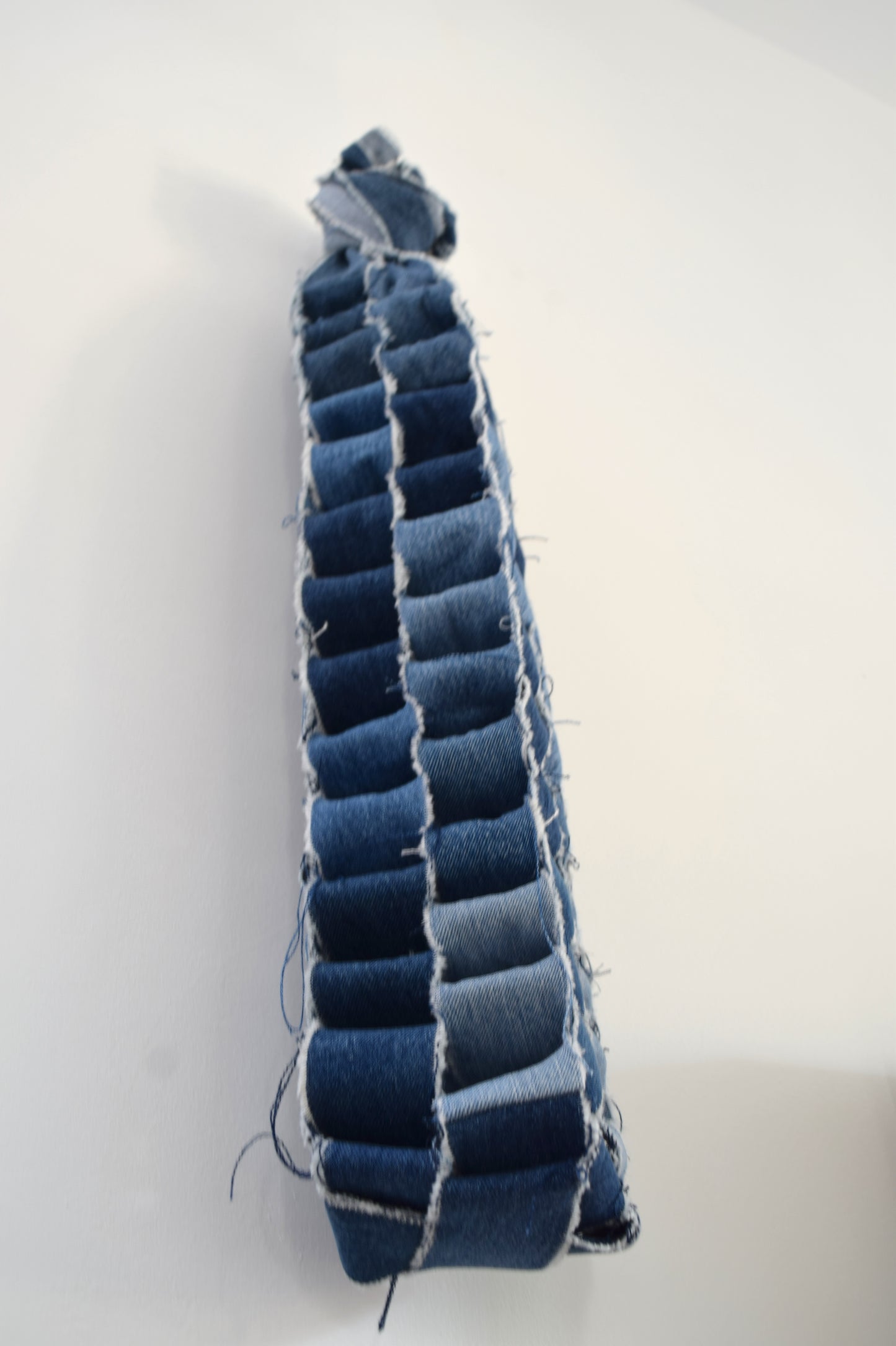 hanging denim box (25'')