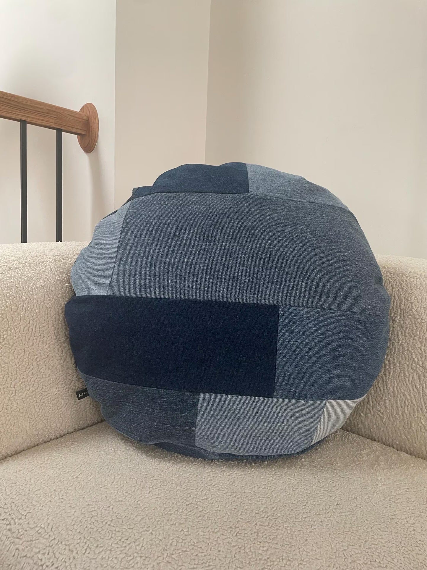 Round Pillow Cover 26''